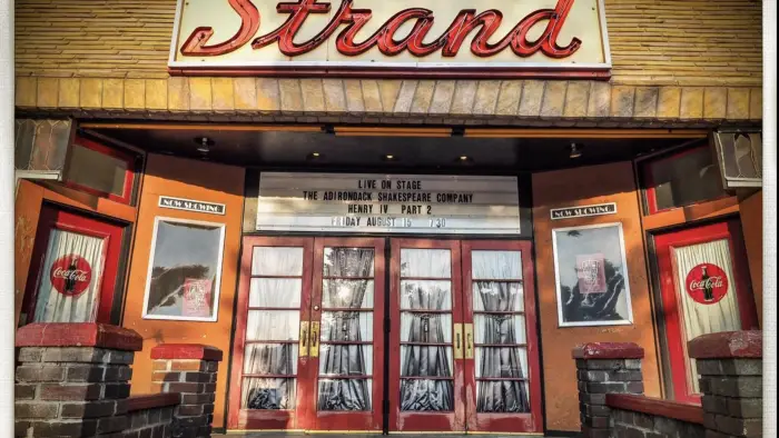 strand movie theatre